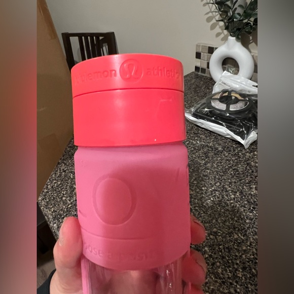 Lululemon Pure Focus Glass Water Bottle Neon Pink - Picture 4 of 4